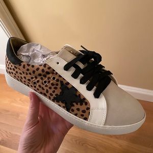 Vici collection cheetah print shoes